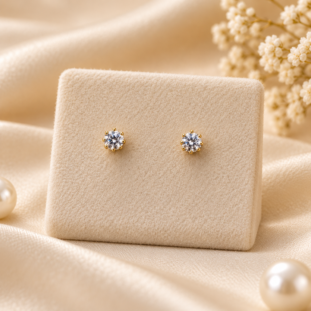 Brilliant Round Crystal Solitaire Gold Stud Earrings (MES100086)
